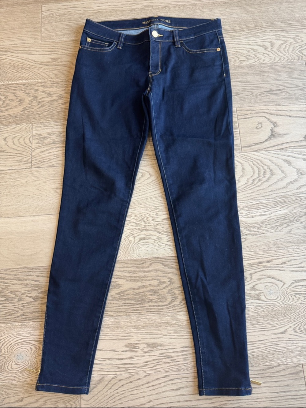 Michael Kors Dark Wash Skinny Jegging with Gold Ankle Zips - size 4